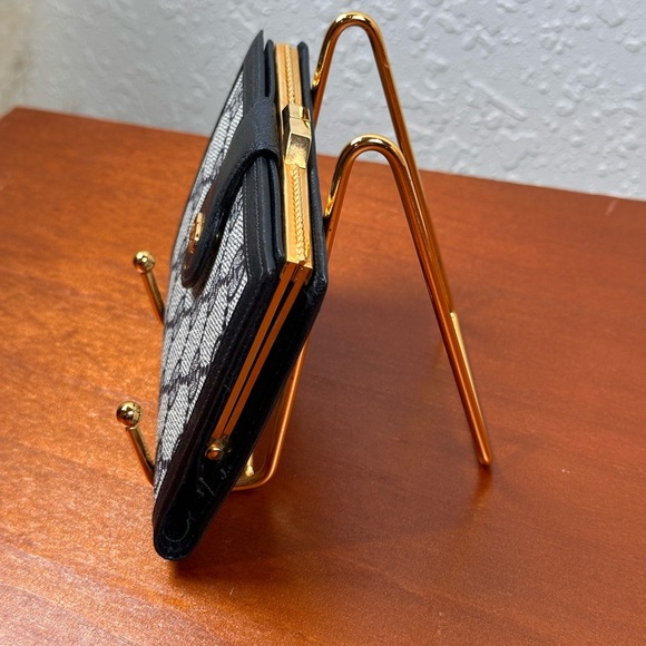 GUCCI Vintage GG Plus French Purse - Picture 4 of 12